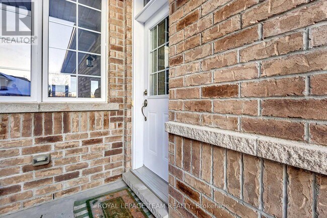 Photo - 88 Desmond Trudeau Dr