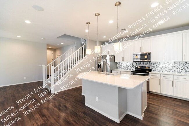 Building Photo - 4626 E Tierra Buena Ln