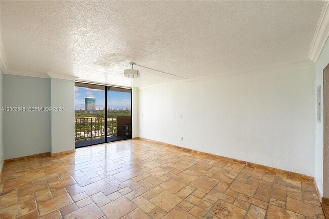 Building Photo - 2350 NE 135th St Unit 1503