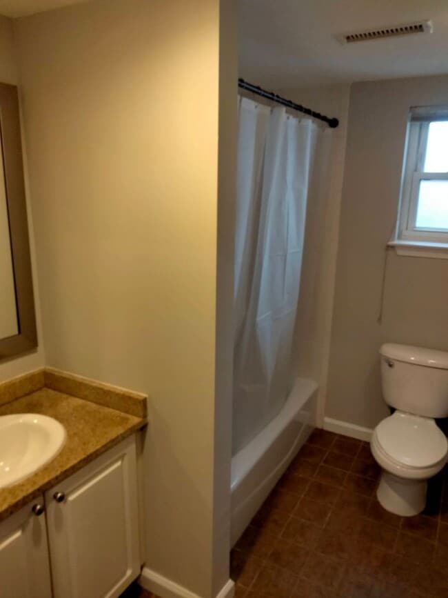 Photo - 21 Imlay St Unit 3