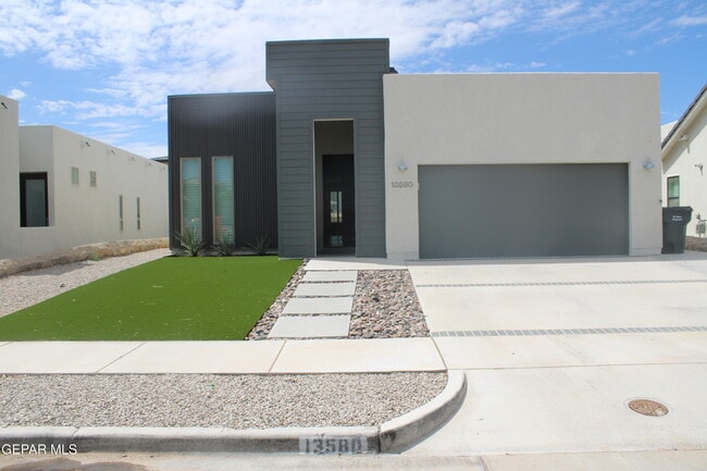 Building Photo - 13580 Doncaster St Rental