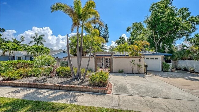 Photo - 1127 S Osprey Ave
