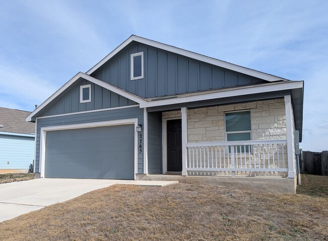 Building Photo - Fresh and Clean in New Braunfels!!