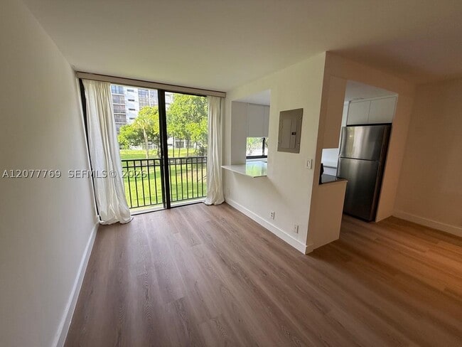 Photo - 17011 N Bay Rd Unit 215
