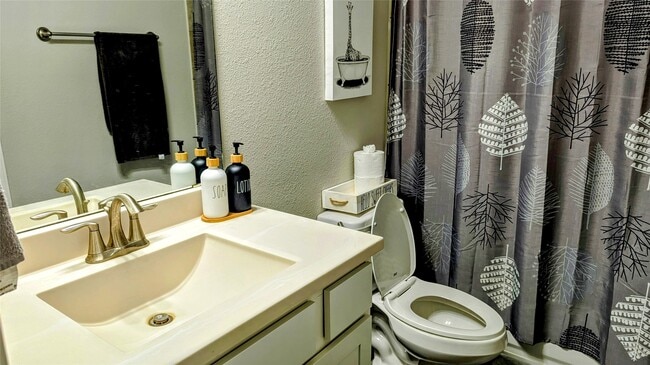 Photo - 2125 Windy Grove Dr