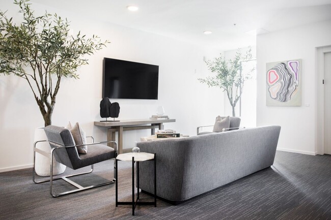 Photo - Stunning in Nashville Unit 511