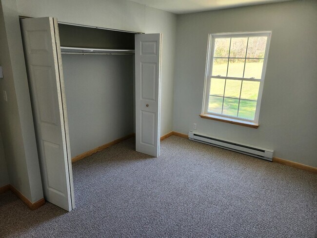 Photo - 323 W 31st St