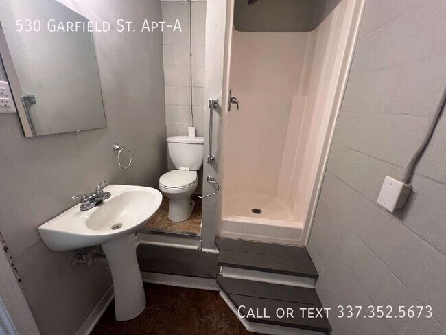 Photo - 530 Garfield St Unidad -A