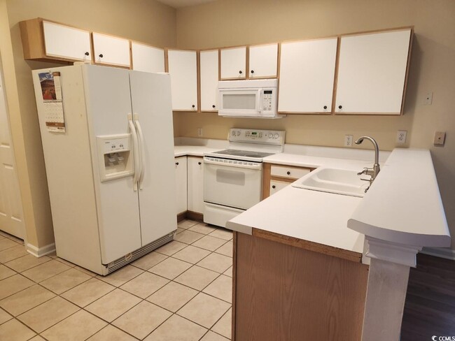 Photo - 33 Golf View Ct