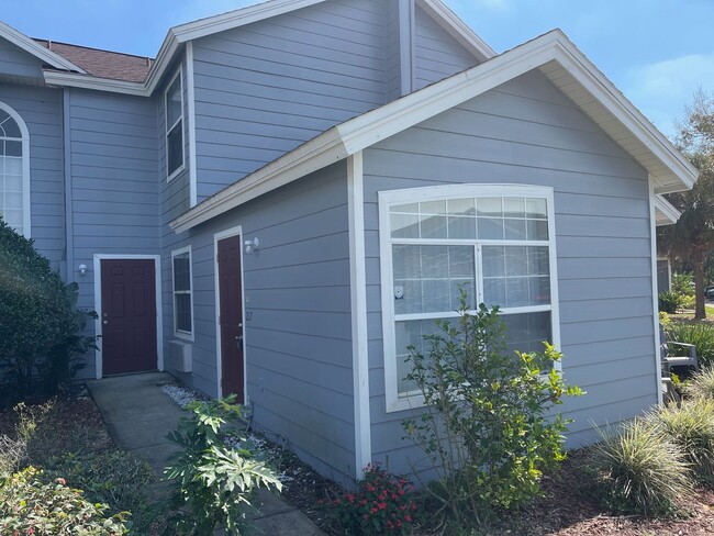 ***All Utilities Included*** 3 bedroom 2 b... - ***All Utilities Included*** 3 bedroom 2 b... Rental