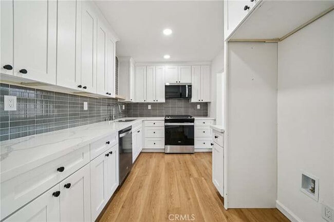 Photo - 1221 Cummings Way