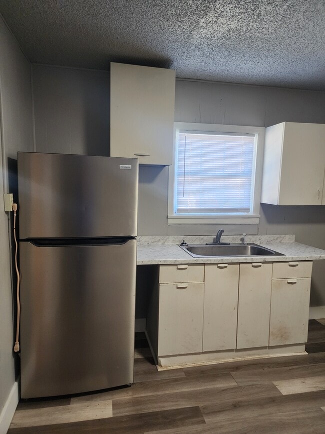 Photo - 2402 E Randolph Ave