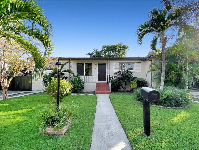 Building Photo - 7910 SW 17th Terrace