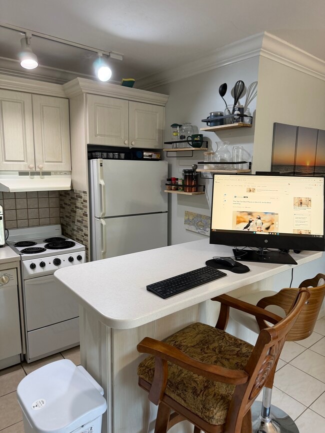 Photo - 457 Tallwood St Unit 106