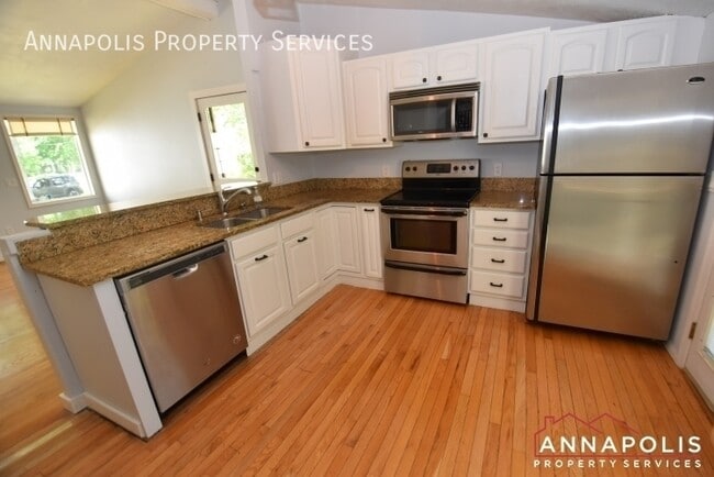Photo - 1210 Louis Ave