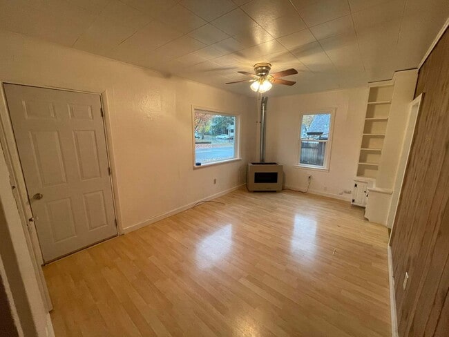 Photo - Cute, Centrally located House