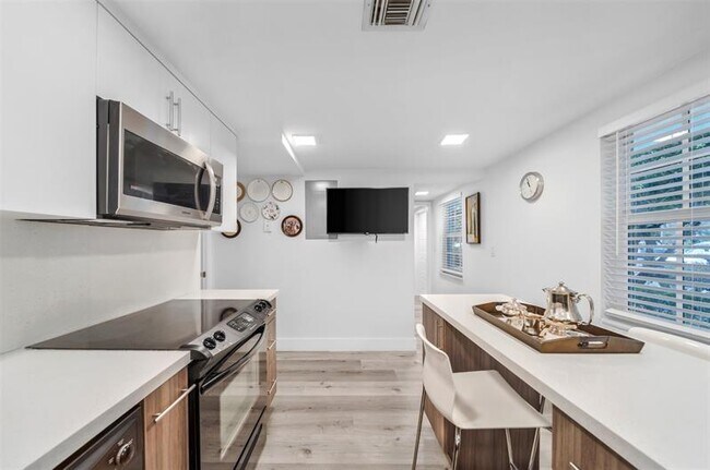 Photo - 903 Cypress Grove Dr Unidad 105 Rental