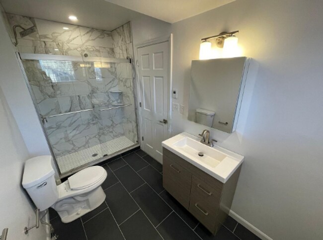 Photo - 1408 Beacon St