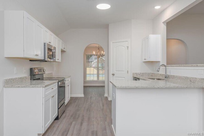 Photo - 6147 Ridgeside Boulevard