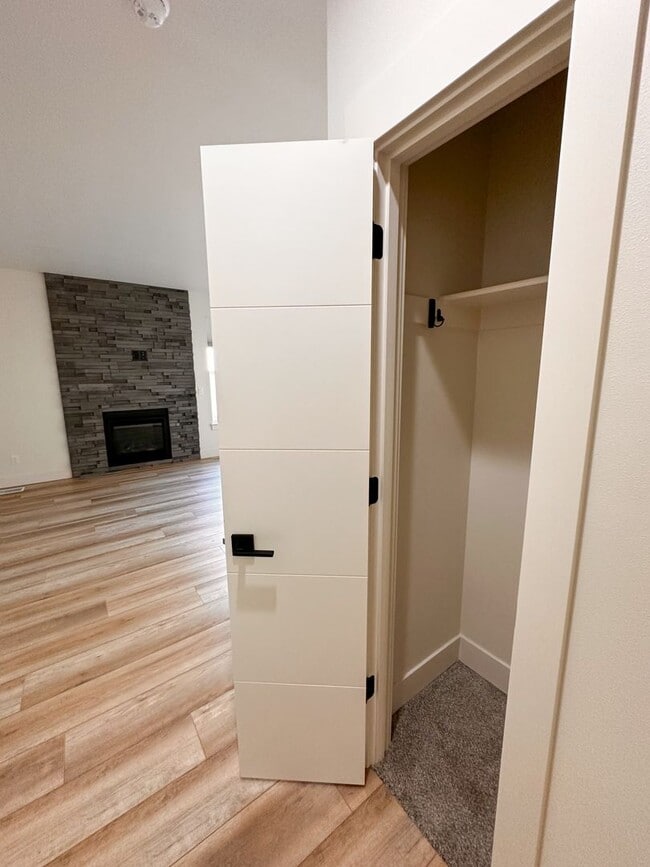 Photo - Modern and Unique 3BR Duplex in Keizer! Built in 2024!