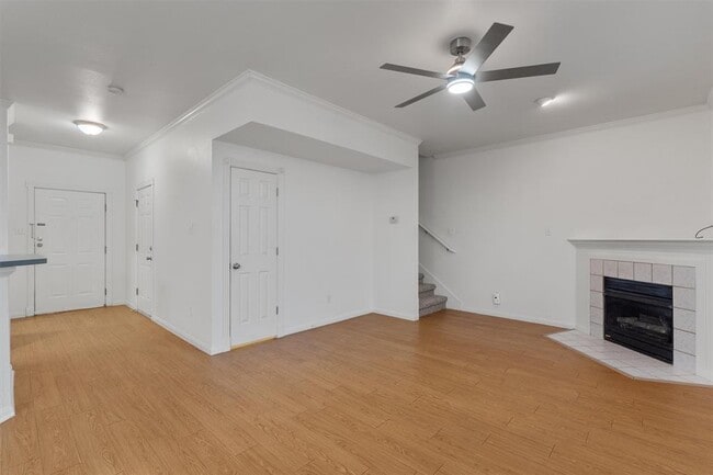 Photo - 2913 Whisper Oaks Ln