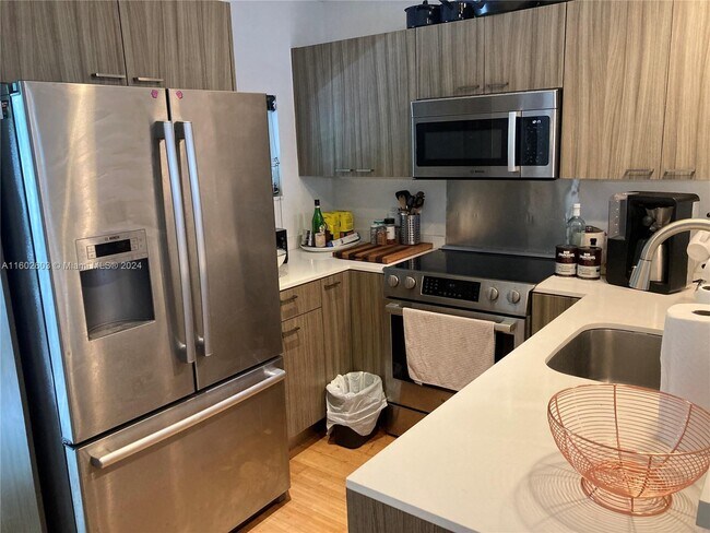 Photo - 619 Meridian Ave Unit 3