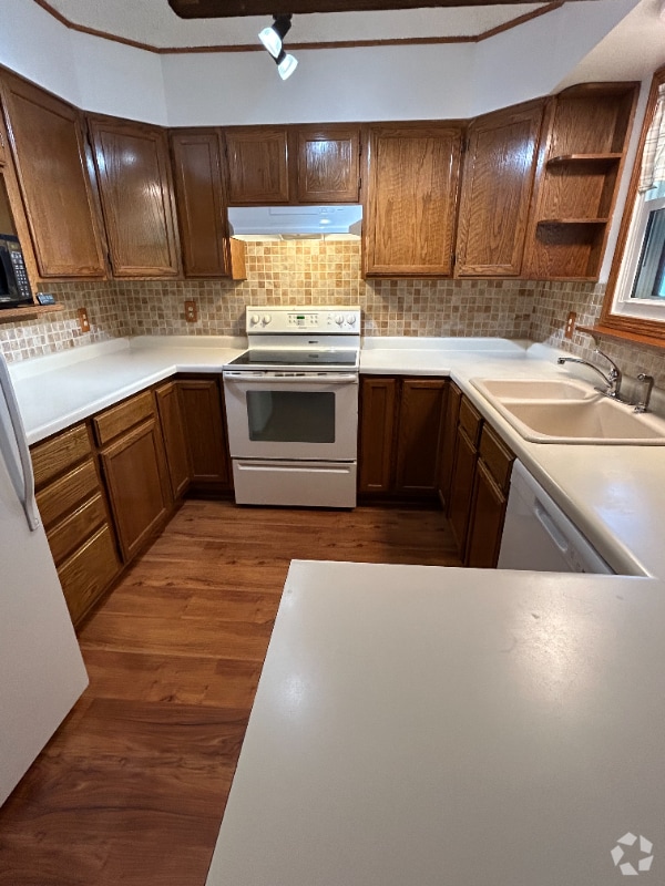 Building Photo - 1307 3rd West Hill Dr Rental