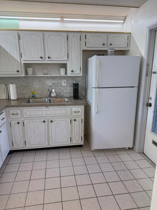 Photo - 2616 Garden Dr N Unit 105