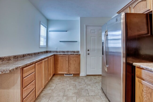 Photo - Beautiful Prairie Fields Townhouse — 3 Bed / 2.5 Bath + Loft