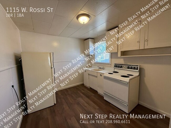 Photo - 1115 Rossi St