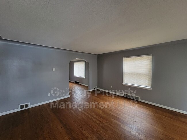 Photo - 2111 Ewald Cir