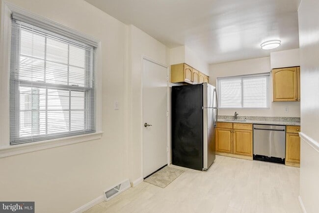 Photo - 5107 Bradley Blvd