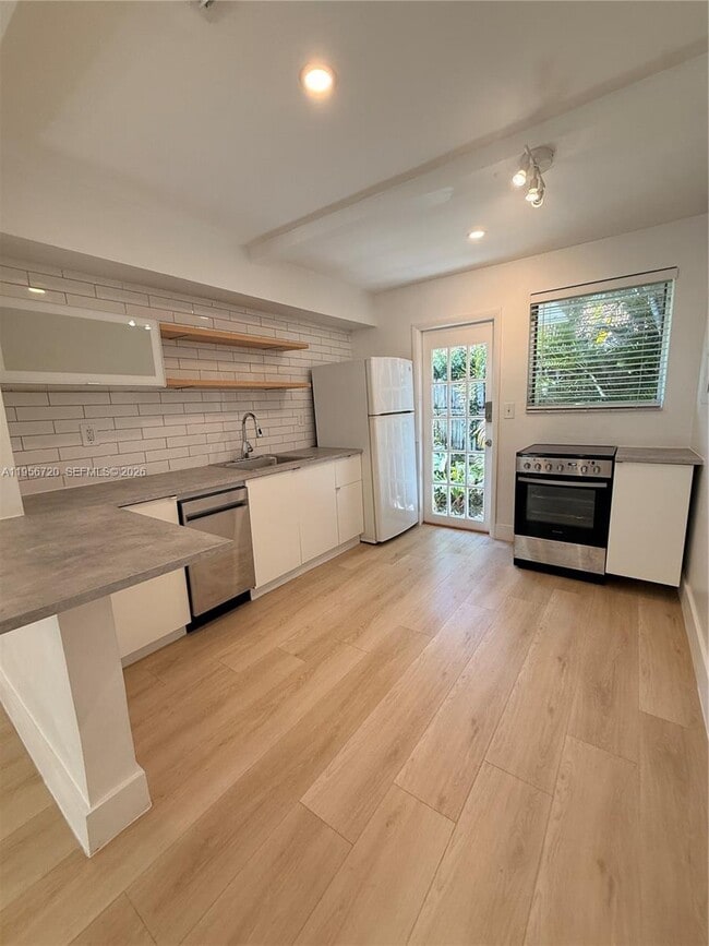 Photo - 2538 SW 11th St