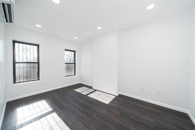 Photo - 258 Suydam Ave