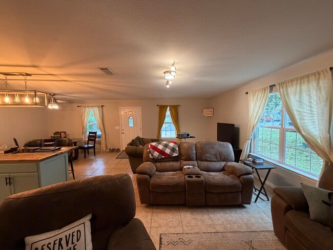 Photo - 138 Adams St