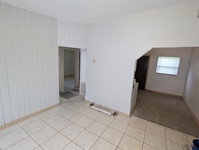 Photo - 1710 Rose Blvd