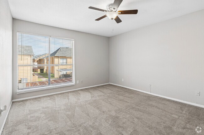 B2 2BR, 2BA - 1,250SF - Primary Bedroom