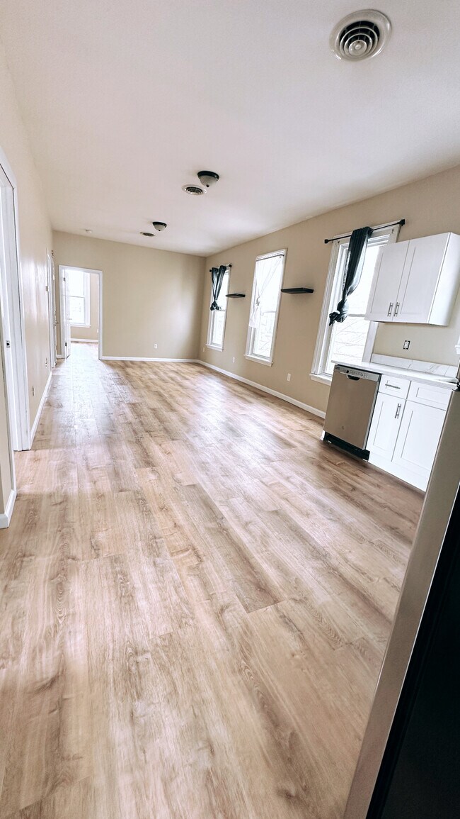 Photo - 2309 6th Ave Unit 2nd Floor