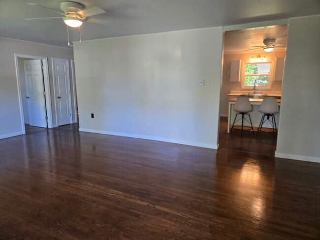 Photo - 28 Edgemont Dr