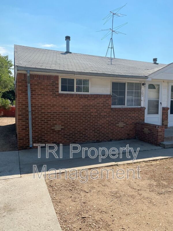 Photo - 300 16th Ave Ct