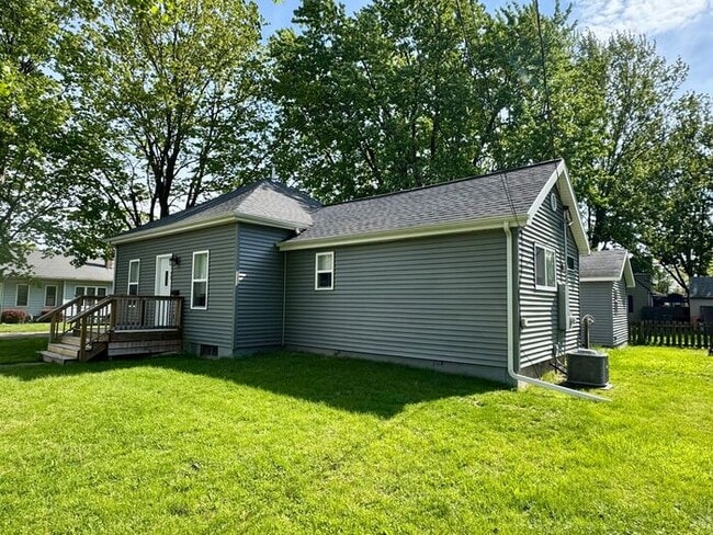 Photo - Remodeled 2 bedroom home-Three Oaks