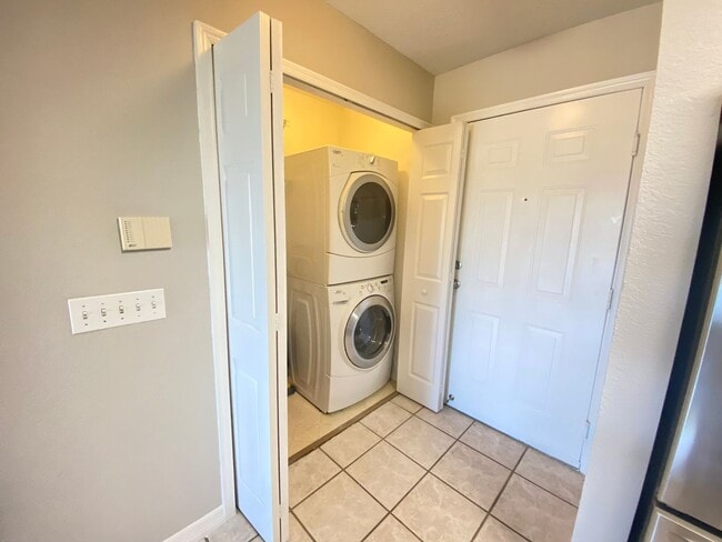 Photo - Stylish Orlando Condo in Gated Community –... Unit 1232