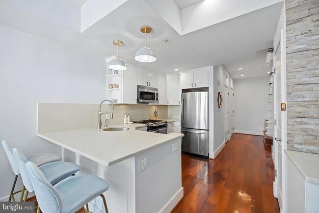 Photo - 1209 13th St NW Unit 407