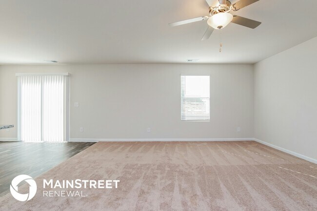 Photo - 209 Indian Summer St