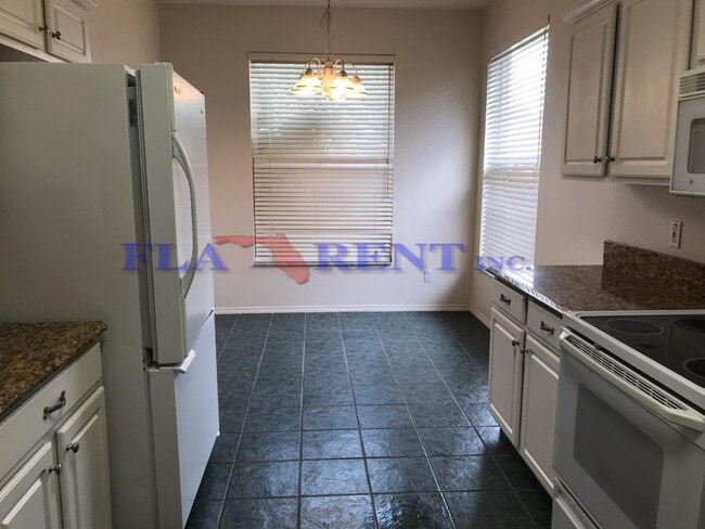 Photo - 154 Peregrine Ct