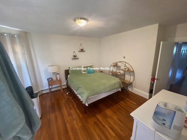 Photo - 326 Columbia St Apartments Unit 3