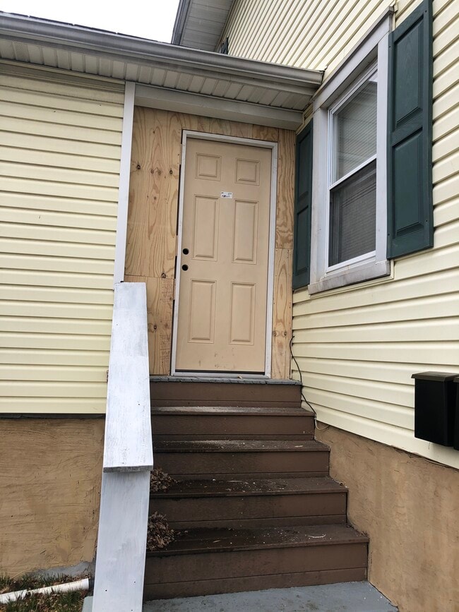 2922 E Cold Spring Ln Unit Room for rent