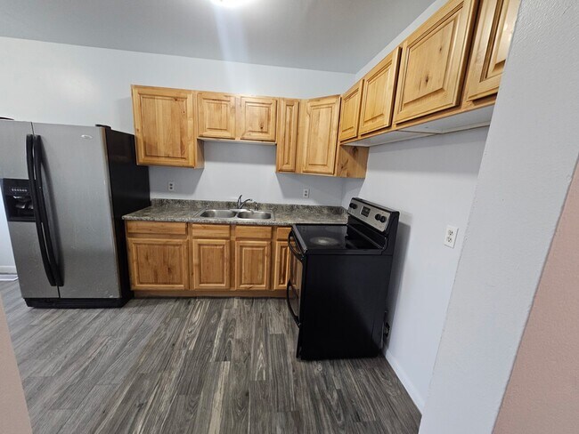 Photo - 741 Riverside Dr Unidad 2
