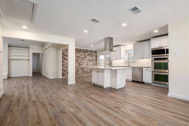 Building Photo - 10521 Sandpiper Ln