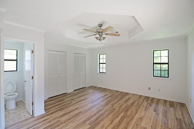 Photo - 54 Willowbrook Ln